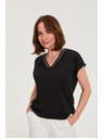 Moodo Памучна тениска с V-образно деколте черна Moodo