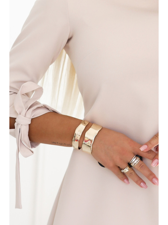 numoco ALICE Трапезни мини рокля с панделка и връзани ръкави - бежово