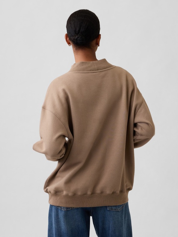 GAP Овърсайз суитчър с логото на GAP