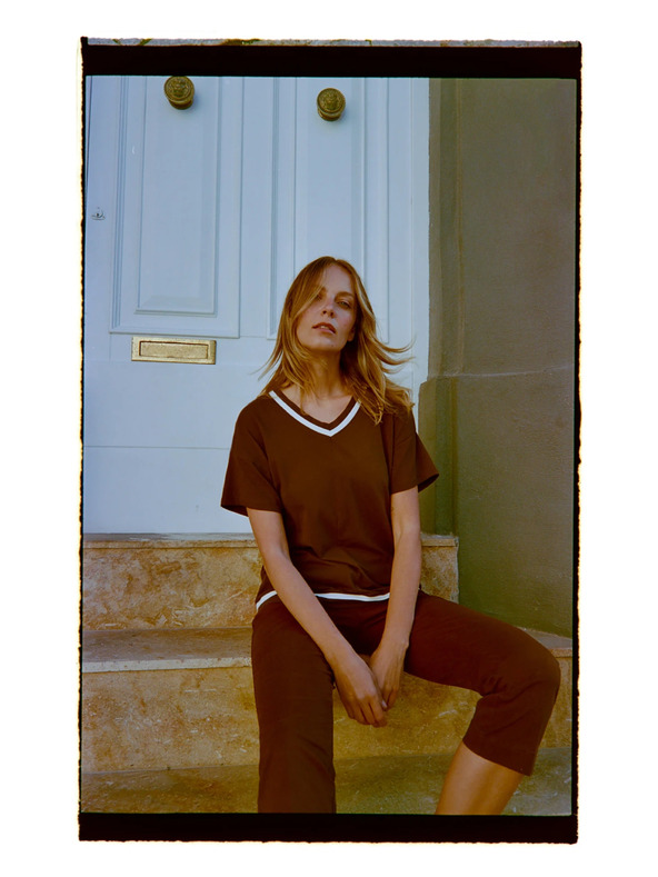 Moodo Блуза с деколте кафява Moodo