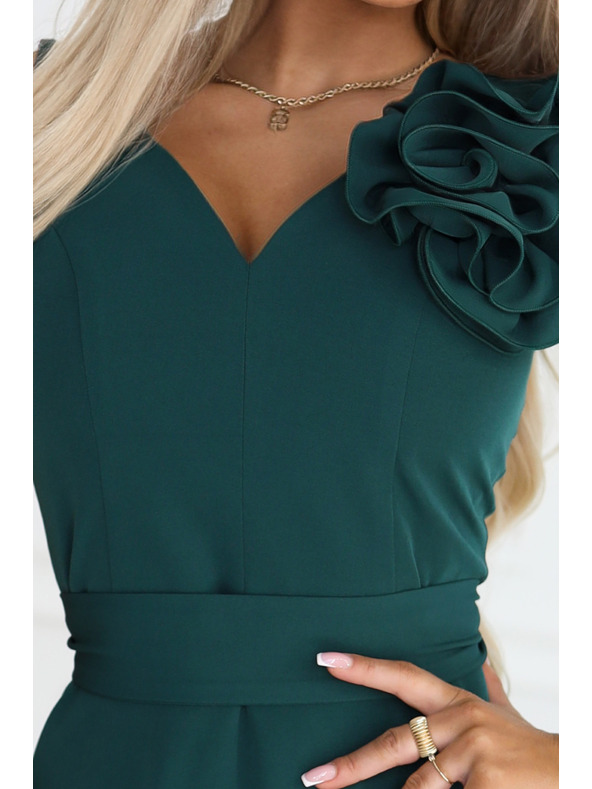 numoco Романтични макси рокля с цвете на рамото и цепка - бутилка зелено