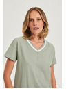Moodo Маслинена блуза с V-образно деколте Moodo