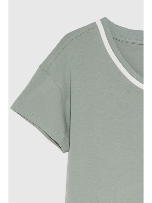 Moodo Маслинена блуза с V-образно деколте Moodo