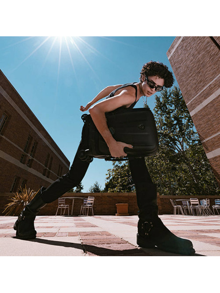 Heys Черен пътен куфар Heys Vantage Smart Luggage S