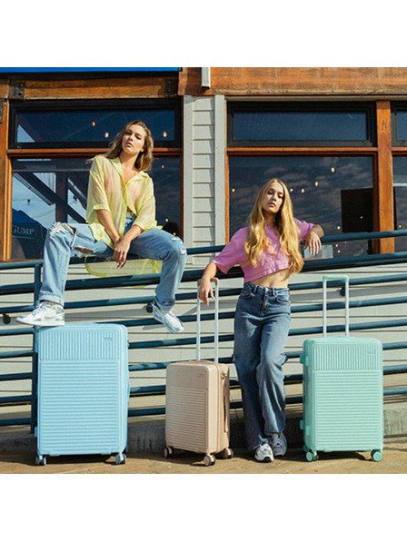 Heys Светлосин пастелен пътнически куфар Heys L