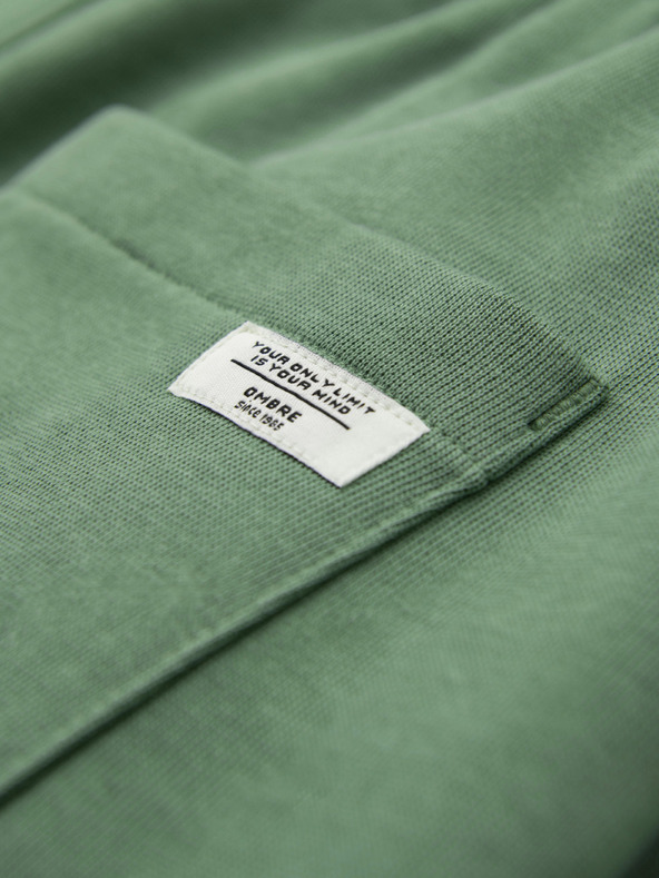 Ombre Clothing Мъжки памучни суитшърт BASIC с необшит край - зелено V3 OM-PABS-0304 Ombre Clothing