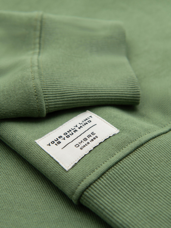 Ombre Clothing Мъжки суитшърт BASIC с кръгъл деколте - зелен Ombre Clothing