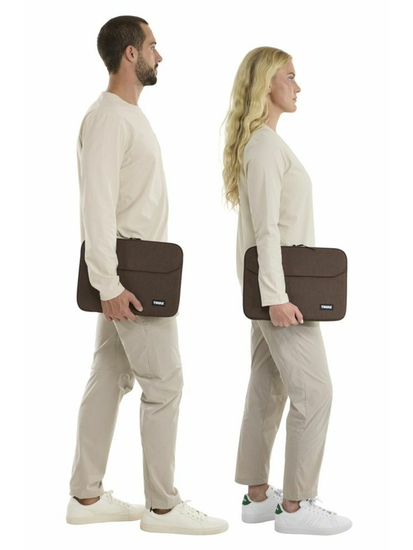 Thule Thule Lithos калъф за MacBook Air 15" TLS115 - кафяв