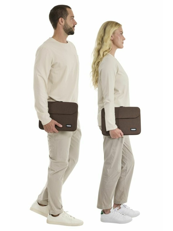 Thule Thule Lithos калъф за MacBook Air 13" TLS113 - кафяв