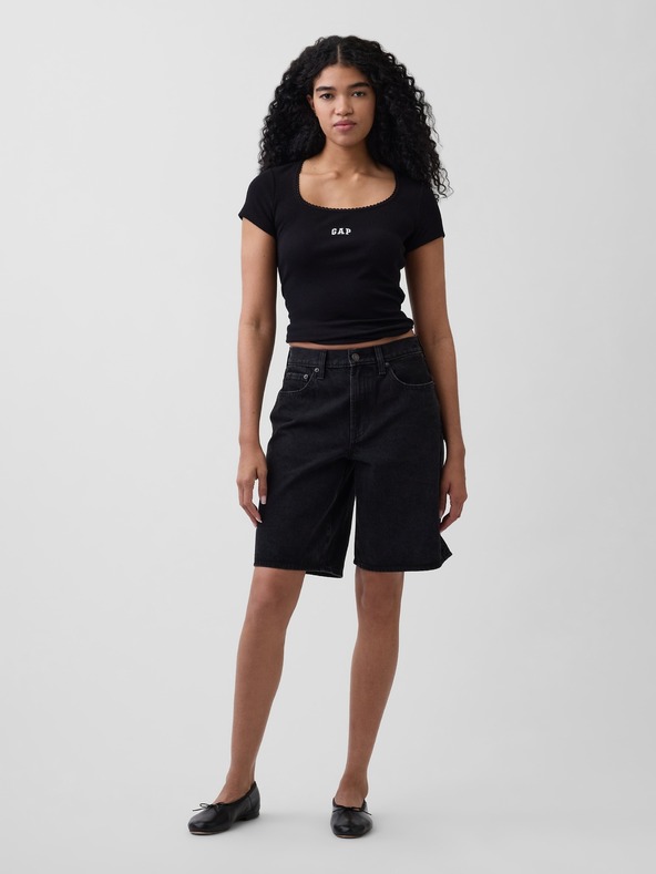 GAP Ребрести тениска с лого GAP