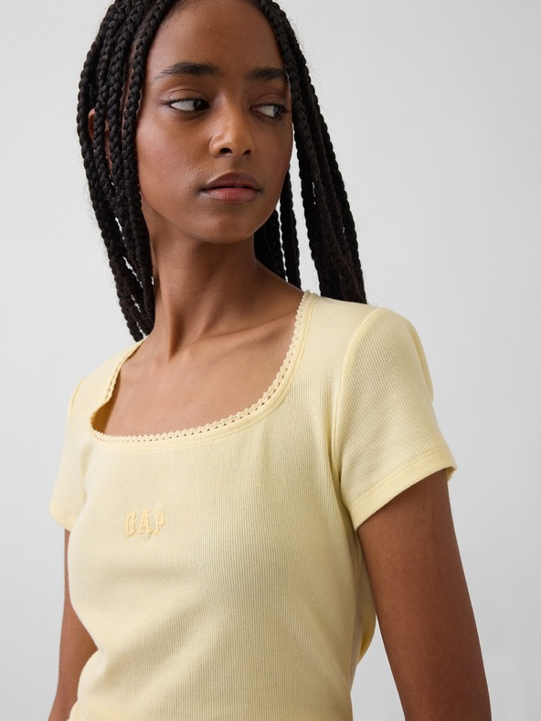 GAP Ребрести тениска с лого GAP