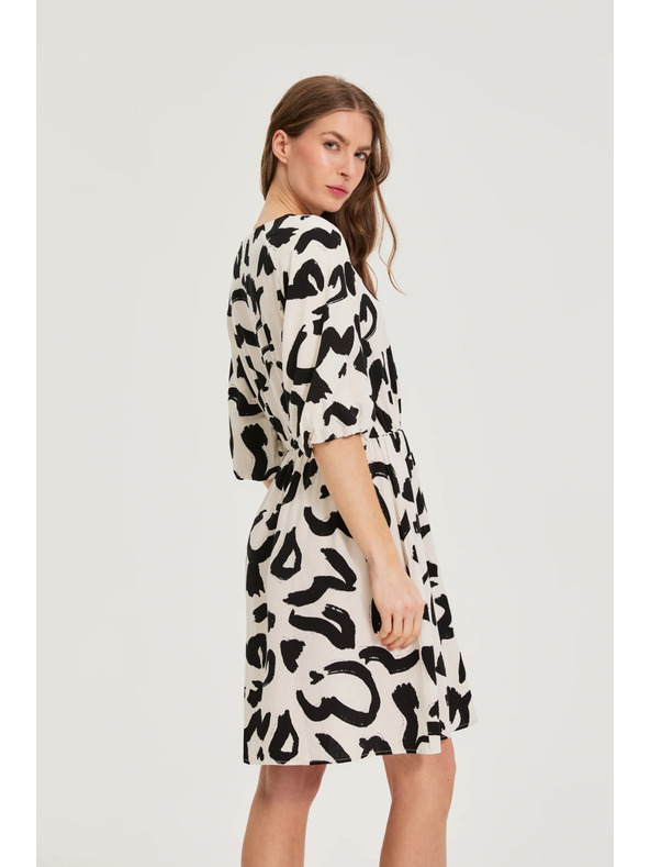 Moodo Вискозна рокля с принт бежова Moodo