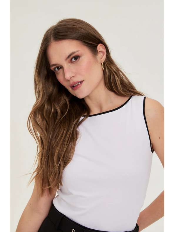 Moodo Бял топ Moodo