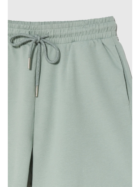 Moodo Памучни шортки маслинен Moodo