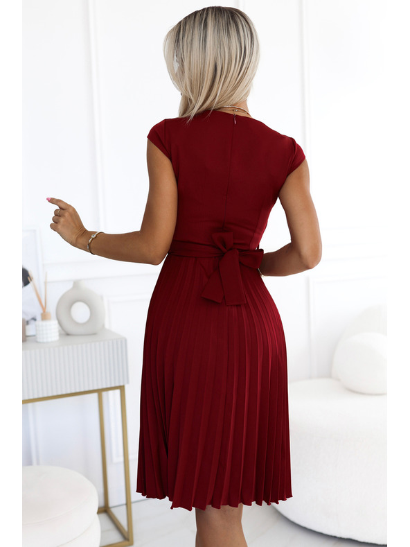 numoco Плисирана рокля с къс ръкав - бордо Numoco LILA