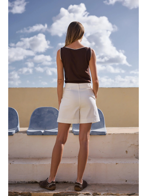 Moodo Гладки къси панталони бели Moodo