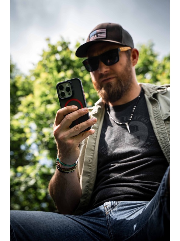 Tactical Tactical MagForce Hyperstealth 2.0 Калъф за Apple iPhone 13 Black/Red