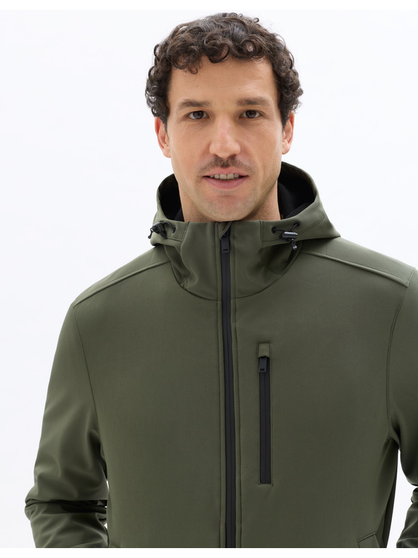 Celio Якето Nucrosho