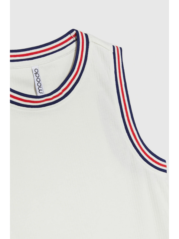 Moodo Бял памучен топ Moodo