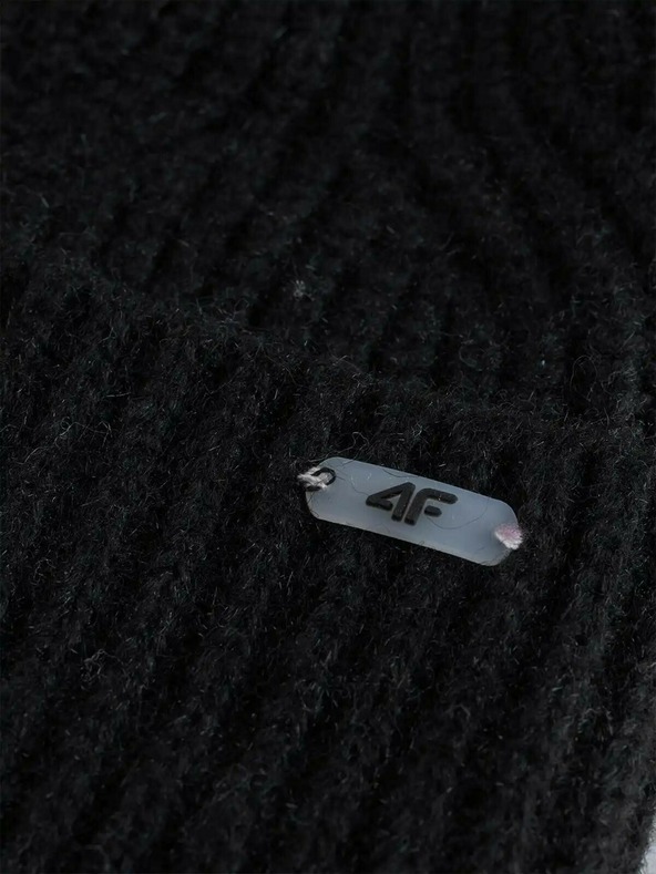 4F Дамска шапка 4F
