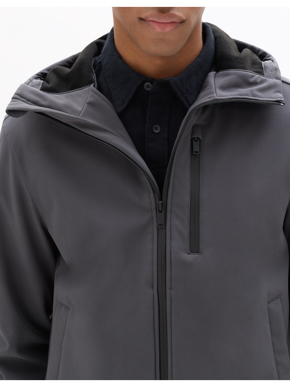 Celio Якето Nucrosho