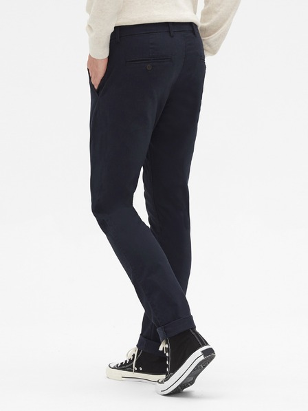 GAP Панталони essential khaki тесен модел GapFlex GAP