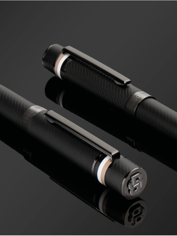Hugo Boss Ролер HUGO BOSS Iconic HSF5215A