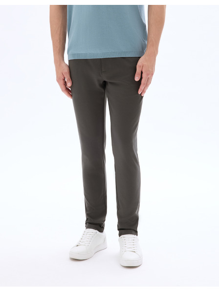 Celio Чино панталони Moval