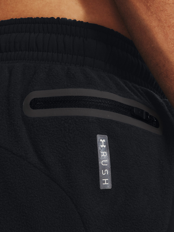 Under Armour T-shirt
