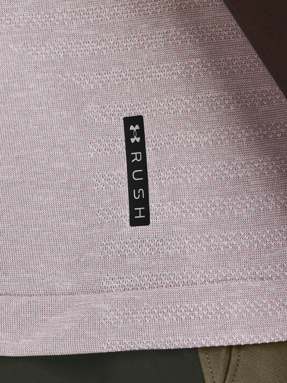 Under Armour T-shirt