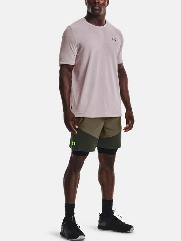 Under Armour T-shirt