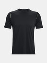 Under Armour T-shirt