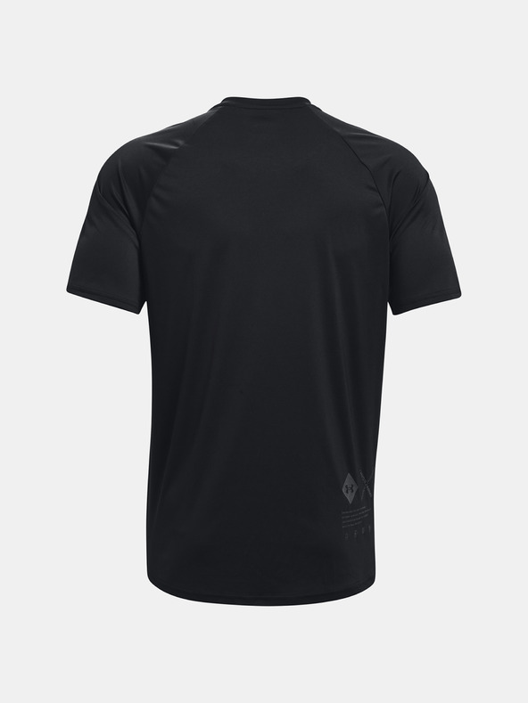 Under Armour T-shirt