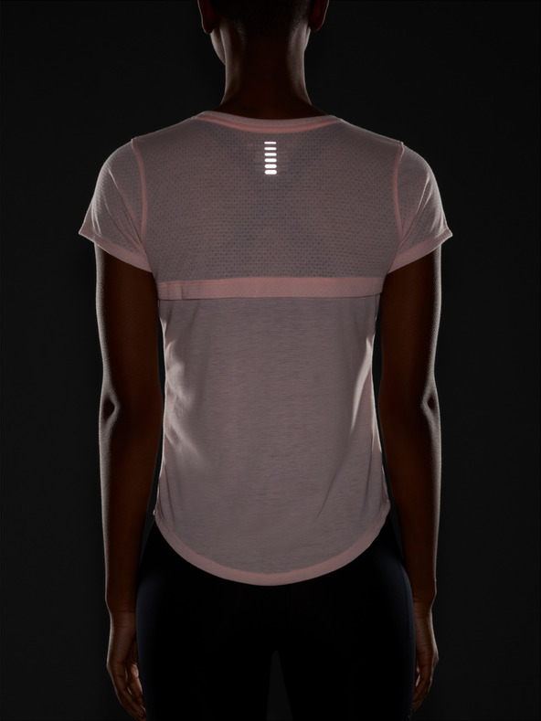 Under Armour Дамска тениска Under Armour Streaker SS