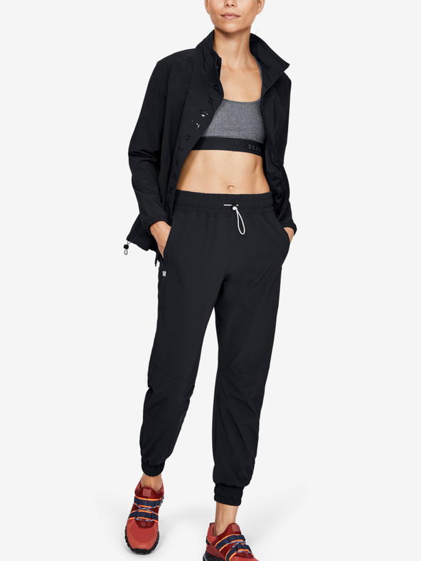 Under Armour Дамско яке Under Armour Recover Woven Jacket
