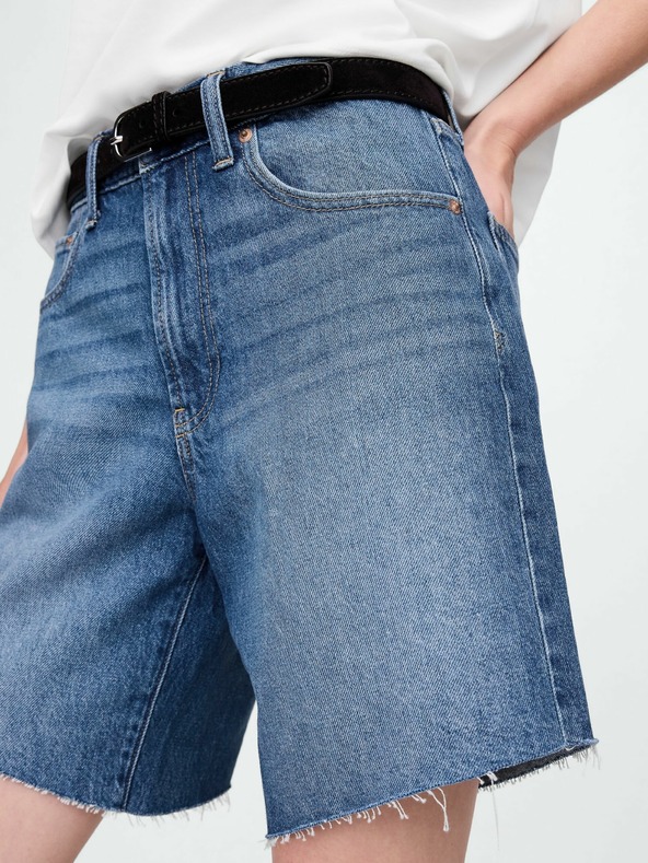 GAP Свободни къси панталони от бермуди GAP