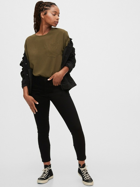 GAP T-shirt