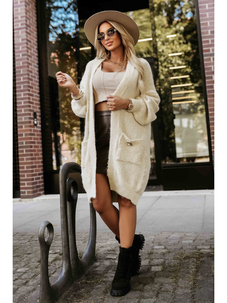 numoco basic Модерен oversized кардиган с декоративна брошка и практични джобове - бежов