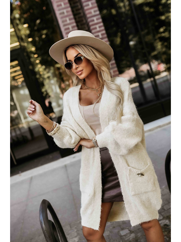 numoco Модерен oversized кардиган с декоративна брошка и практични джобове - бежов