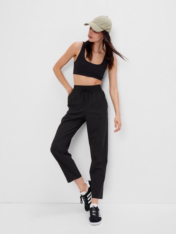 GAP Спортни панталони GapFit Runaround GAP