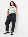 GAP Спортни панталони GapFit Runaround GAP