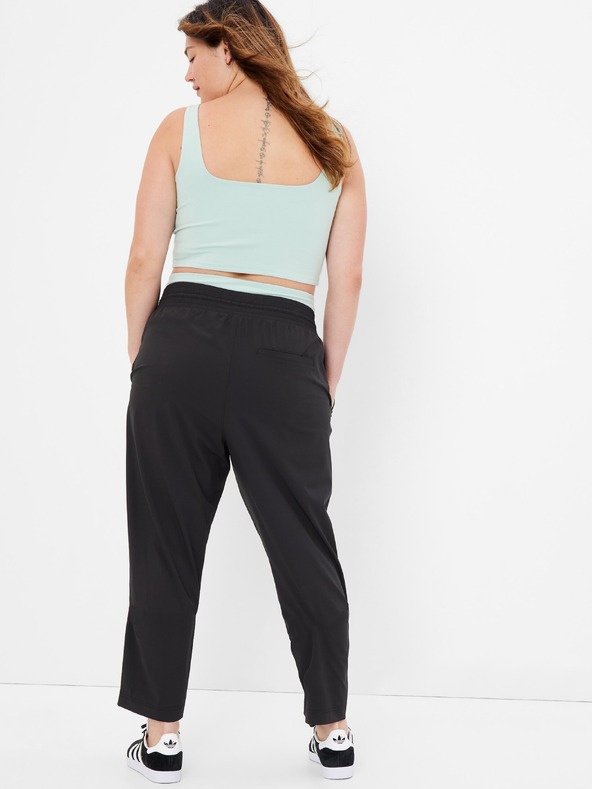 GAP Спортни панталони GapFit Runaround GAP