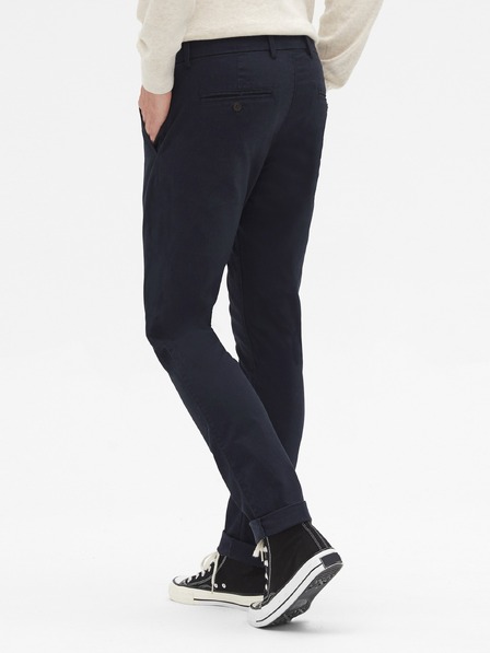 GAP Панталони essential khaki тесен модел GapFlex GAP
