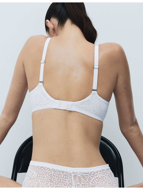 Marks & Spencer Сутиен Body Soft™ с пълни чашки без банели, размер A–E Marks & Spencer бял