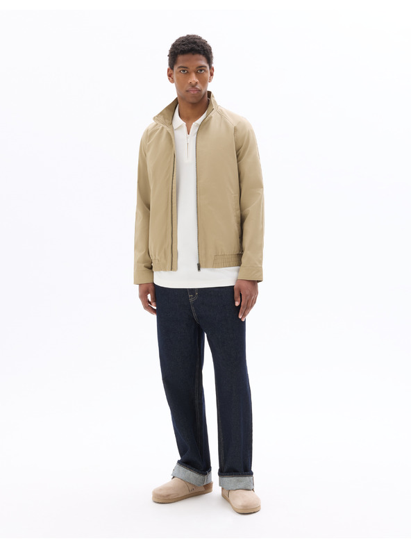 Celio Яке Nucoton