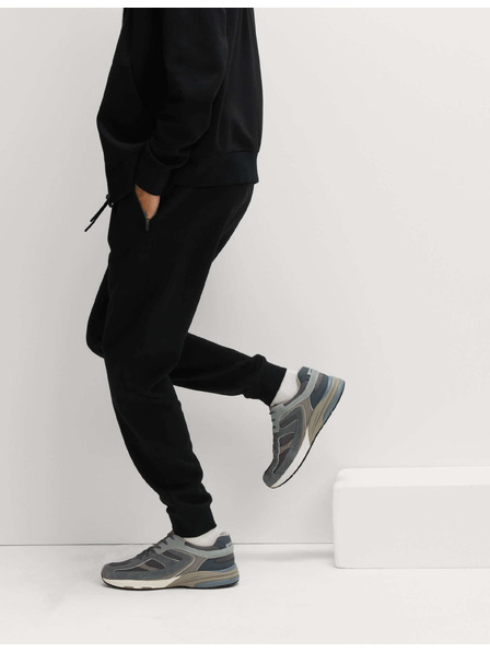 Marks & Spencer Трикотажни спортни панталони Performance Marks & Spencer черен