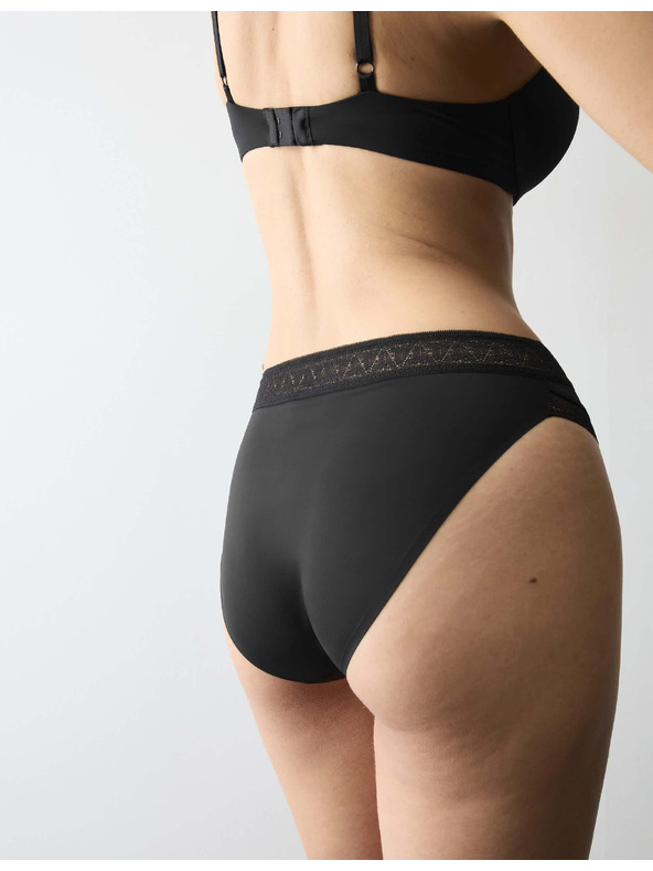 Marks & Spencer Високо издялани бикини Boston от микрофибър без видими ръбове Marks & Spencer черен